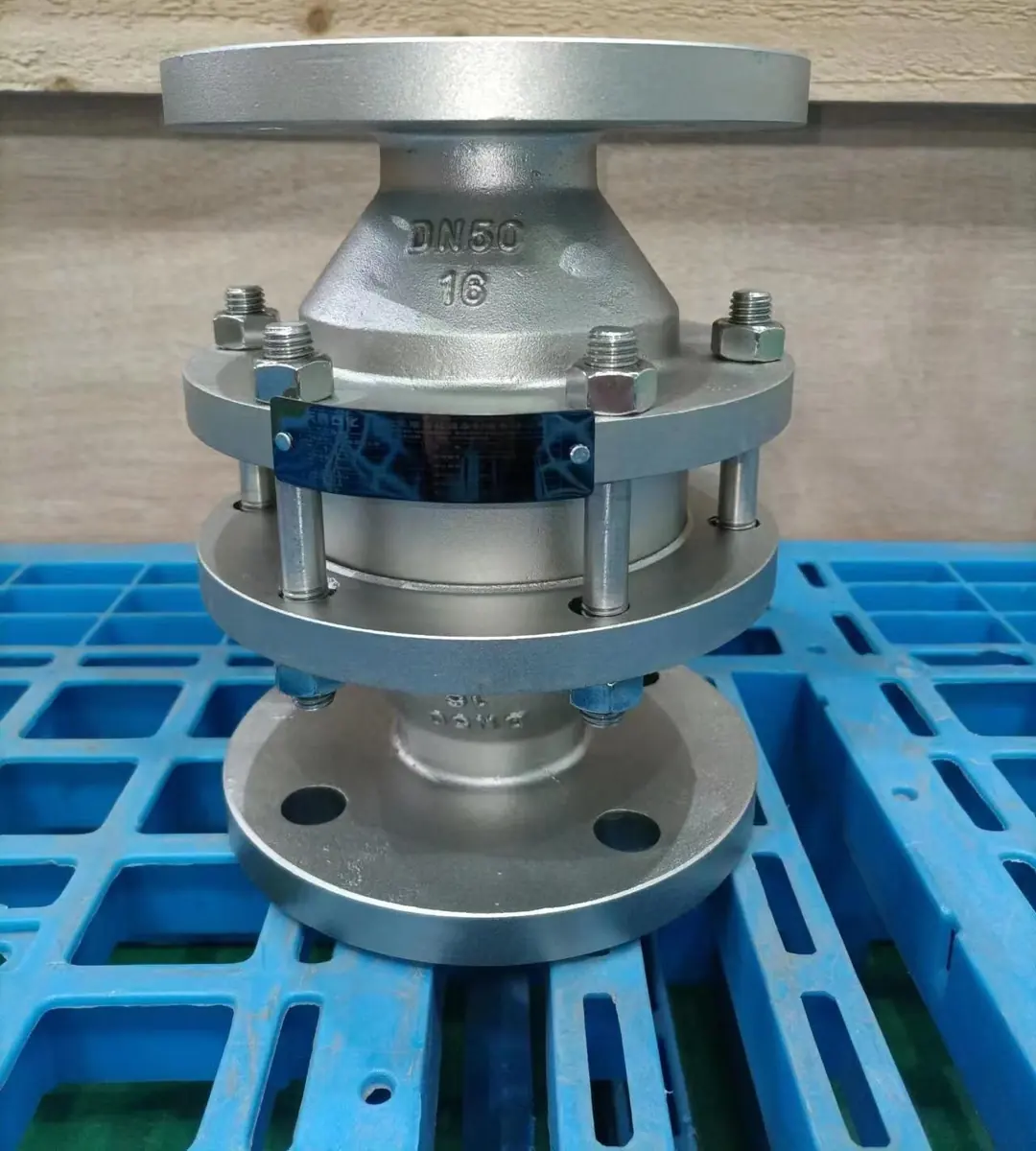 Detonation flame arrester side view